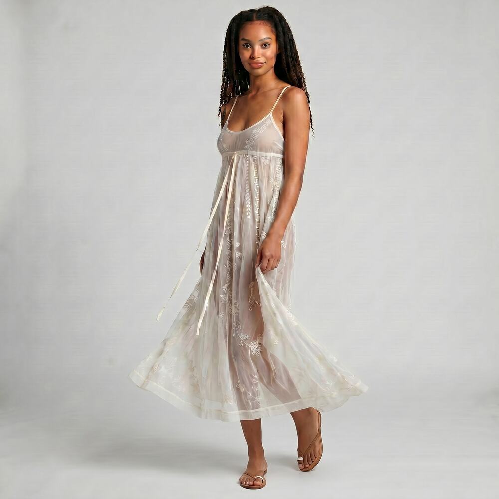 Victoria's Secret M Ivory Sheer Lace Embroidered Applique Nightgown Lingerie